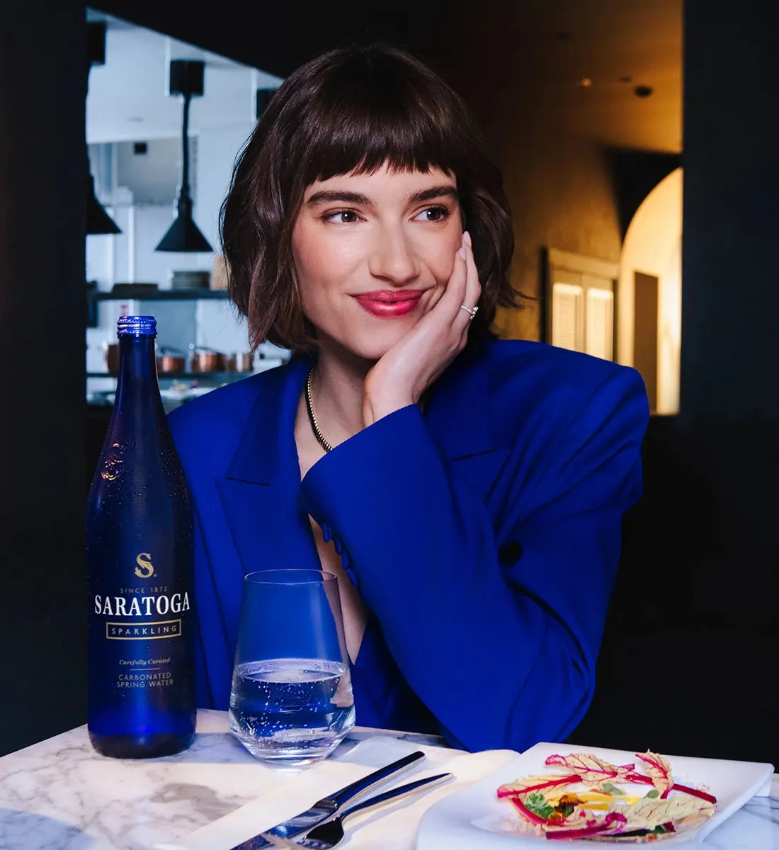 Saratoga sparkling water 28oz lifestyle